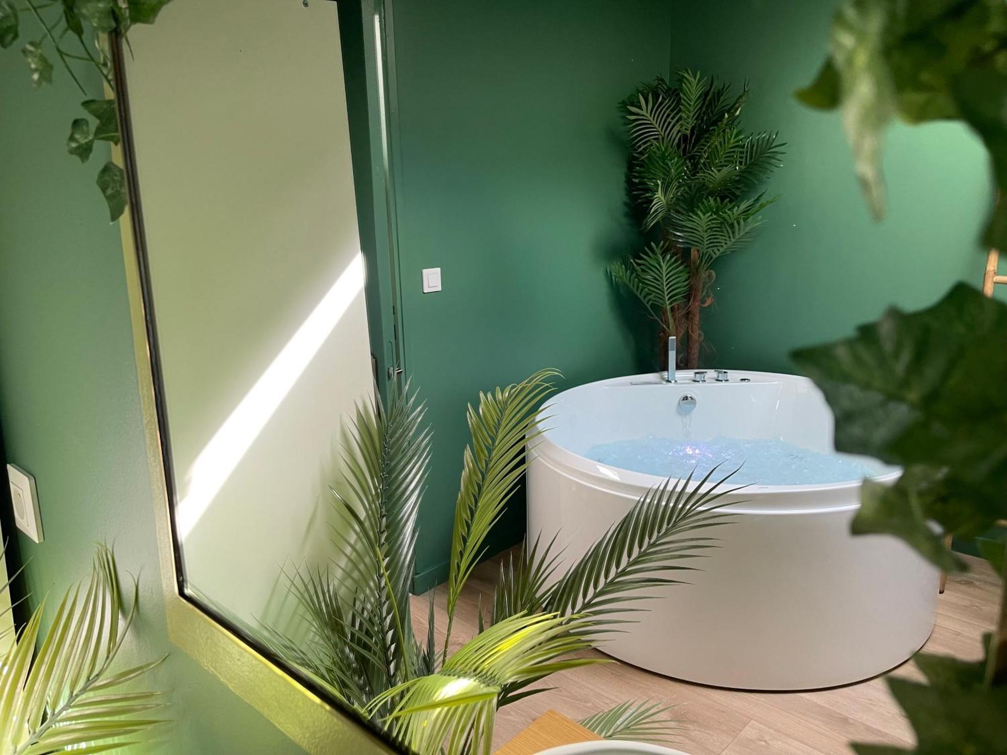Evasion Exotique - Suite Selva - Jaccuzzi Privatif Amiens Exterior foto